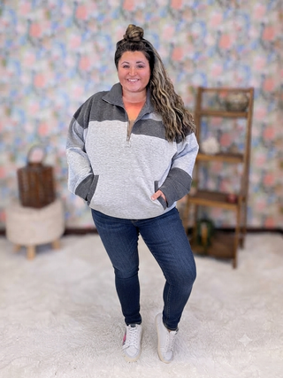 Jovie Halfzip Pullover in Colorblock Gray