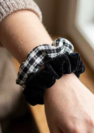 Scrunchie Duo- Black Plaid + Solid