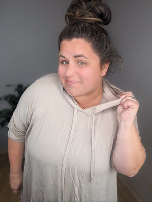 Tabytha Hooded Lightweight Top