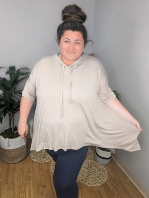 Tabytha Hooded Lightweight Top
