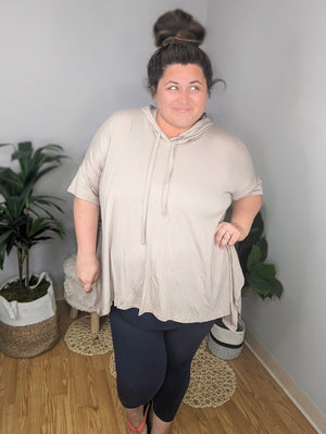 Tabytha Hooded Lightweight Top
