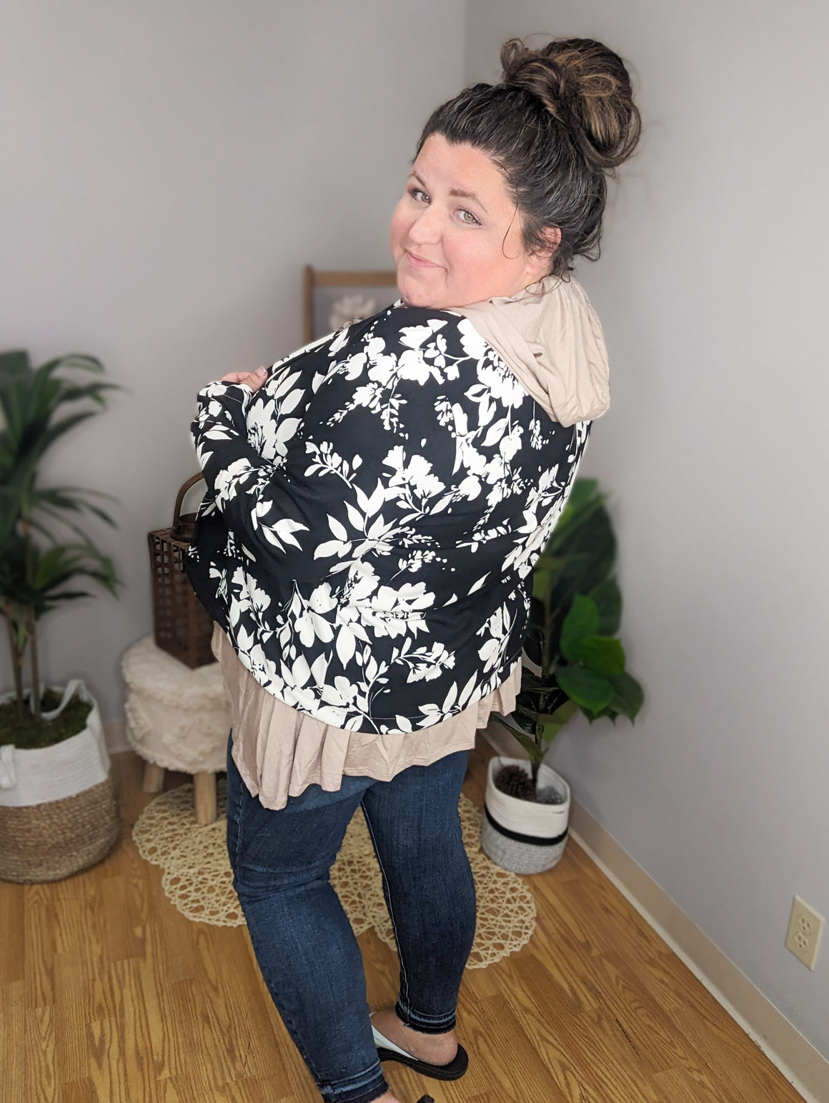 Tabytha Hooded Lightweight Top