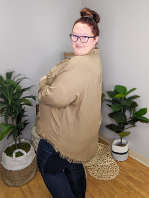 Charlene Fringe Bottom Lightest Buttondown
