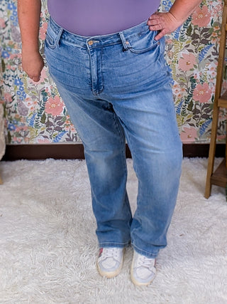 Judy Blue Tummy Control Straight Leg Jeans