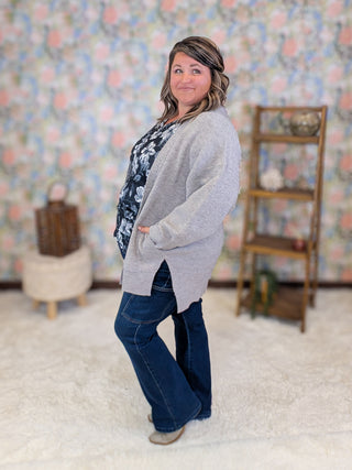 Dottie Slouchy Knit Cardigan w/Pockets in Gray