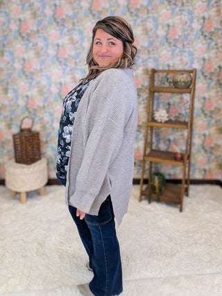 Dottie Slouchy Knit Cardigan w/Pockets in Gray