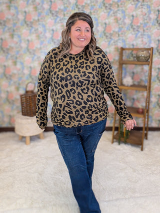 Blair Mockneck w/Thumbholes in Olive Leopard