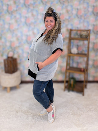 Elliot Ribbed Hooded Short Sleeve Top in Stripes