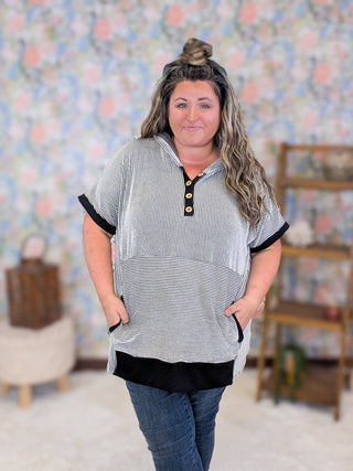 Elliot Ribbed Hooded Short Sleeve Top in Stripes