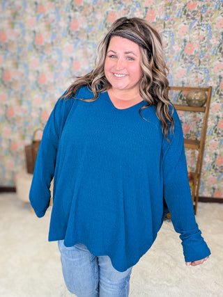 Sharon Vneck Dolman Pullover in Teal