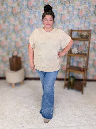 Barrett Textured Knit Short Sleeve Sweater in Beige