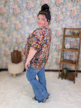 Kayse Vneck Dolman Short Sleeve Top in Botanicals (3 Colors)