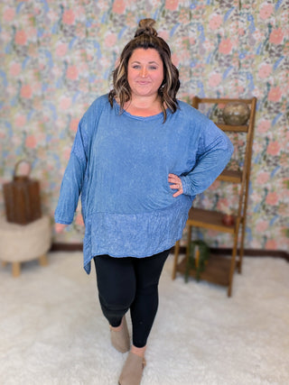 Elizabeth Slouchy Top in Mineral Wash Blue