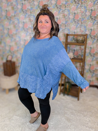 Elizabeth Slouchy Top in Mineral Wash Blue