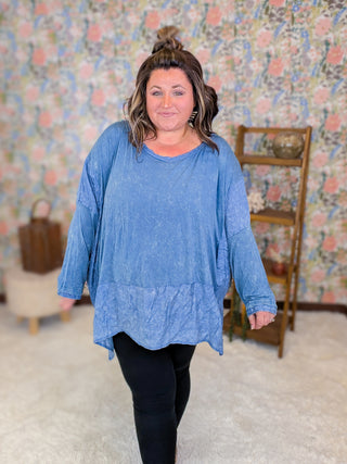 Elizabeth Slouchy Top in Mineral Wash Blue
