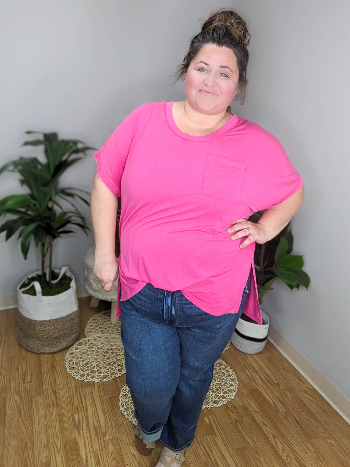 SALE- Effortless Style Relaxed Pocket Tee