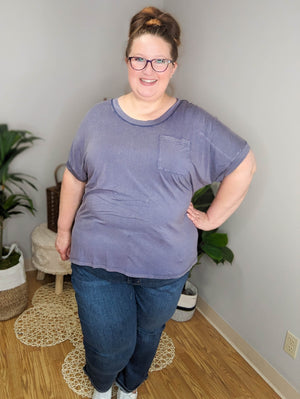 SALE- Effortless Style Relaxed Pocket Tee