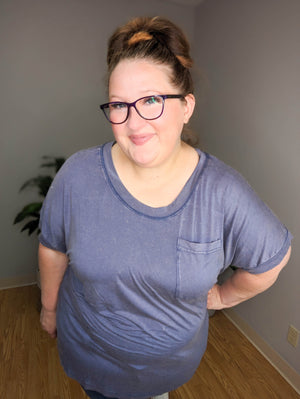 SALE- Effortless Style Relaxed Pocket Tee