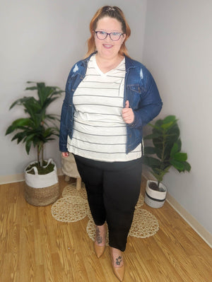 Distressed Denim Jacket w/Stretch Outerwear enjean 