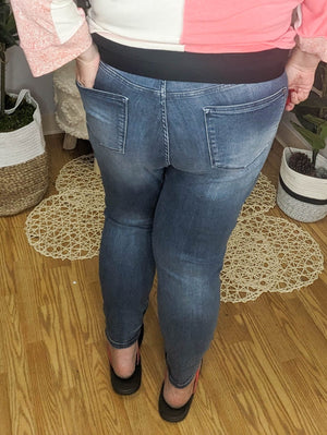 Judy Blue Tummy Control Contrast Wash Skinny