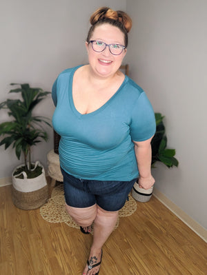 Luxe Classic Vneck Scoopbottom Tee (many colors!) SHORT SLEEVE TOPS zenana 