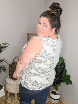 Camo Contrast Split View Tank Top