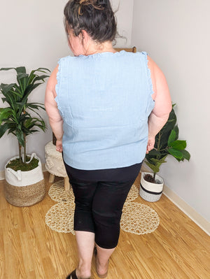 SALE- Liann 3 Button High Rise Capri (3 washes)