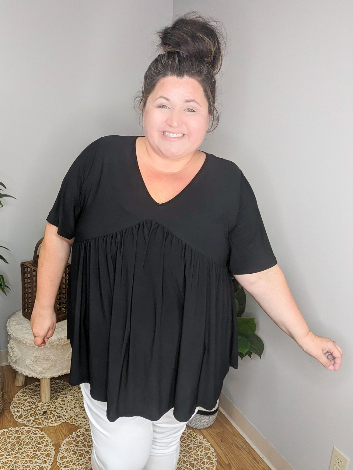 Sunset Silhouette Draped Vneck Top (2 colors)
