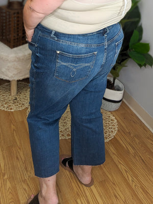 Judy Blue Embroidered Pocket Crop Wide Leg