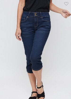 SALE- Liann 3 Button High Rise Capri (3 washes)