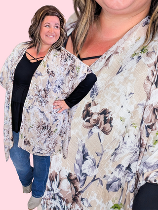 London Soft + Subtle Kimono in Beige Floral