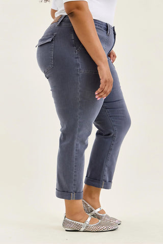 Judy Blue Patch Pocket Weekender Jean in Faded Indigo