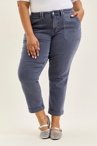 Judy Blue Patch Pocket Weekender Jean in Faded Indigo