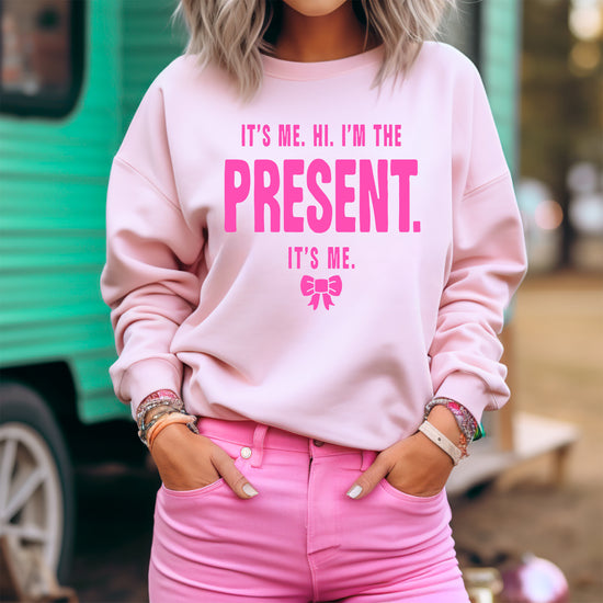 I'm the Present Holiday Pullover