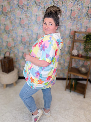 1- ShortSlv/Slvless Tops Journey Short Sleeve Hooded Top in Colorful Daisies plus size clothing