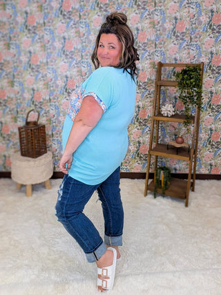1- ShortSlv/Slvless Tops Leah Short Sleeve Floral Block Top in Aqua Mint plus size clothing