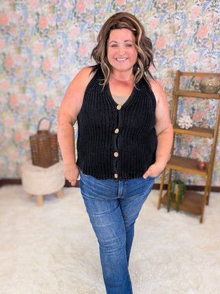 Antonia Chunky Knit Sweater Vest in Washed Black