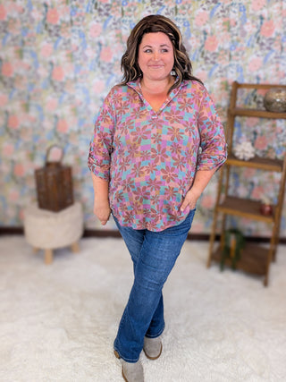 Brielle 3/4 Sleeve Collared Top in Retro Floral