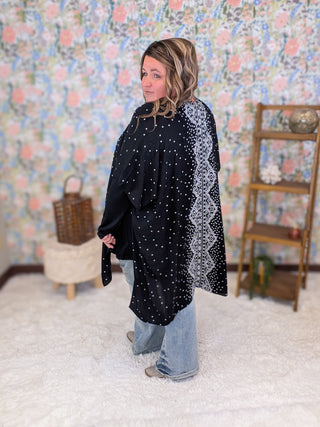 Jolie Stardusted Kimono w/Border Print in Black