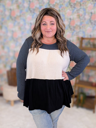 Donna Colorblock Flowy Tiered Top in Neutrals