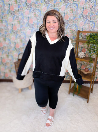 Mianna Scuba Vneck Pullover in Black