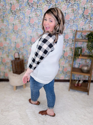 Luna Plaid Heart 3/4 Sleeve Raglan-2- Long Sleeve Tops-HEIMISH-Styled by Stacked - A Plus Size Women's Boutique in Lakeville, MN