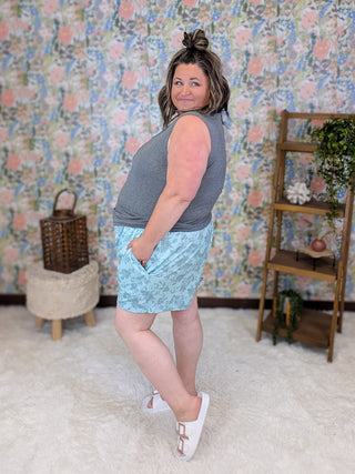 Jaymee Pull On Shorts in Florals