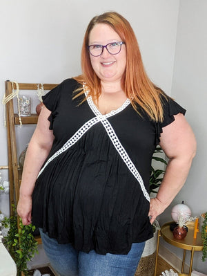 Solid Short Sleeve Top w/Crochet X SHORT SLEEVE TOPS voll 