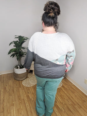 SALE- Draw the Eye Asymmetrical Colorblock Floral Pullover