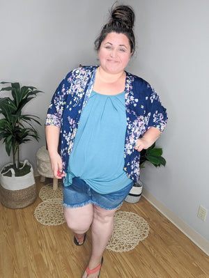 Vibe & Flow Pleated Tank